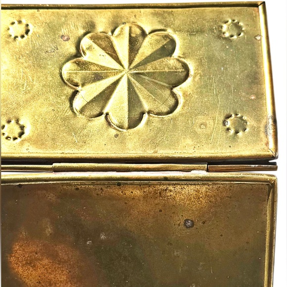 RARE FIND - Vintage Folding Double Sided Compact Mirror - Picture 6 of 13